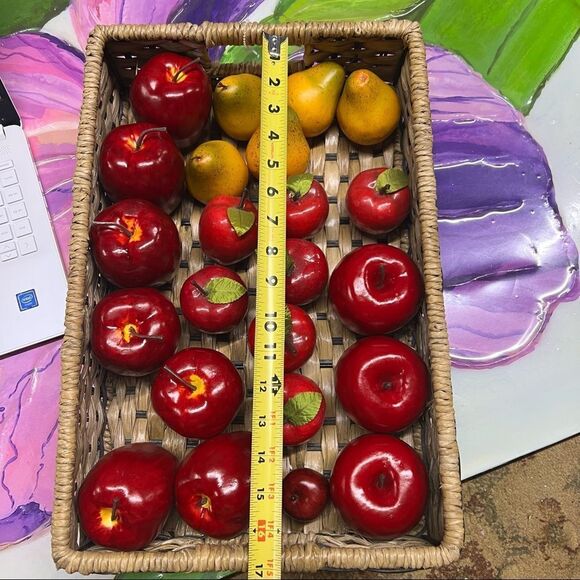 Mixed lot of 23 artificial apples and pears (basket not included) - Picture 6 of 9